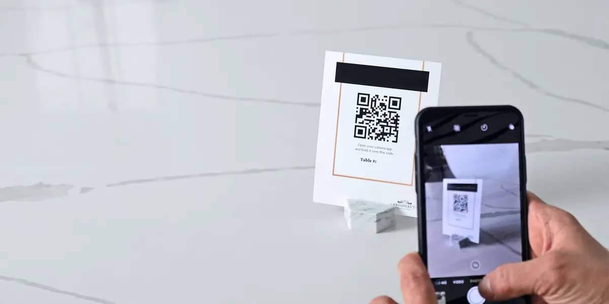 Заказ по QR-коду на столе в приложении YESTЬ